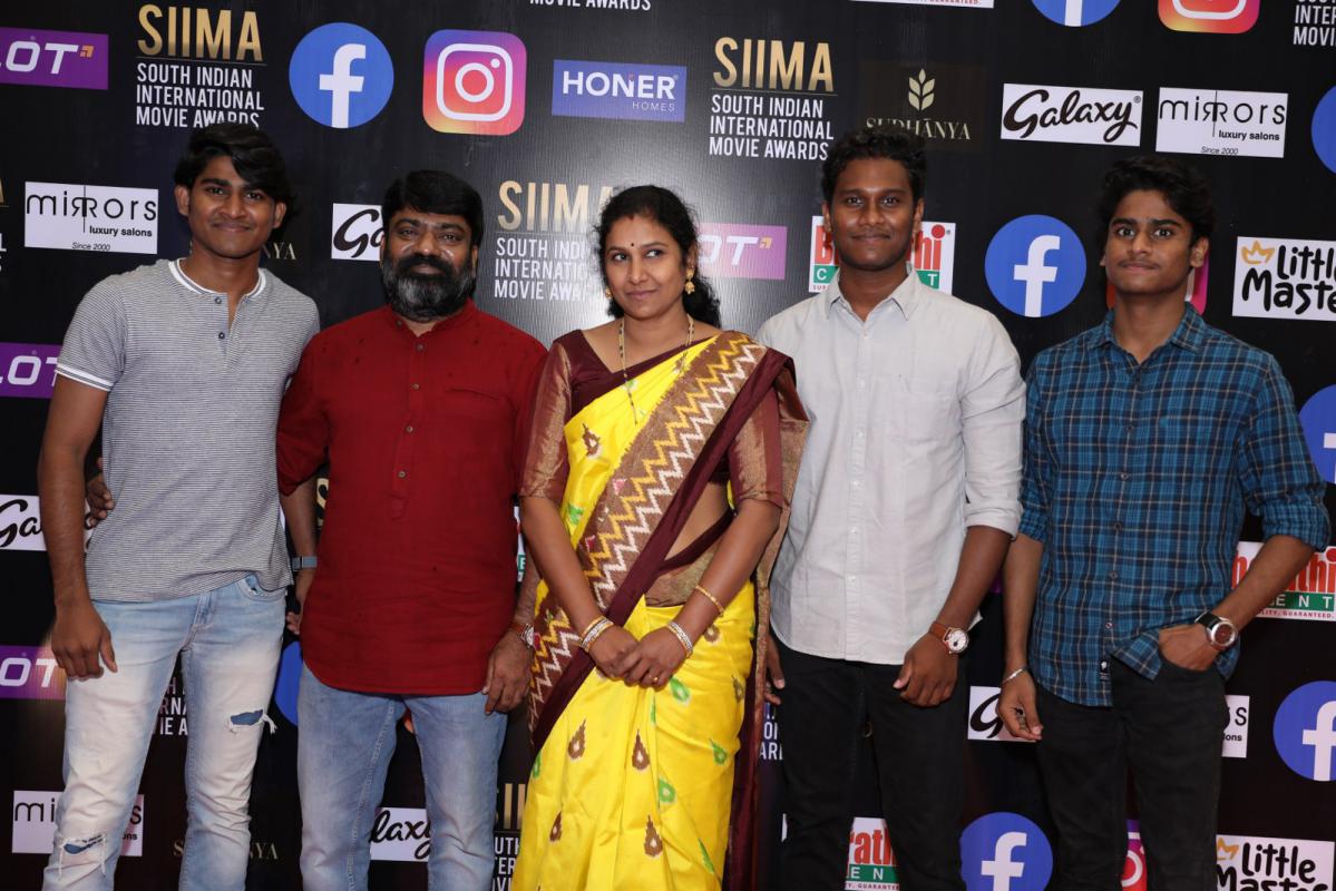 siima-awards-2021-awards-red-carpet-14.jpg
