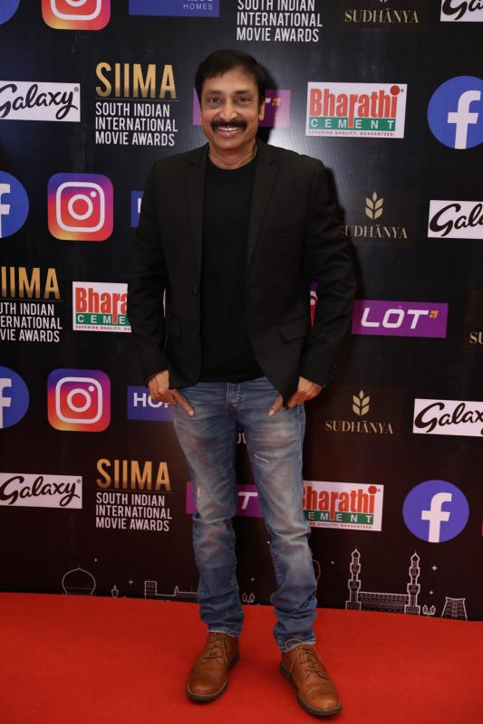 siima-awards-2021-awards-red-carpet-18.jpg