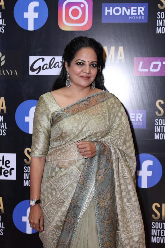 siima-awards-2021-awards-red-carpet-7.jpg