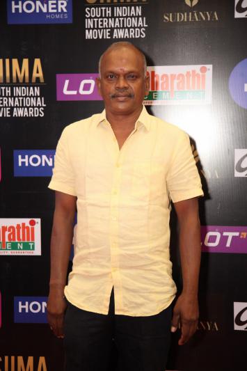 siima-awards-2021-awards-red-carpet-set-1-15.jpg