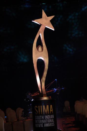 siima-awards-2021-awards-red-carpet-set-1-2.jpg