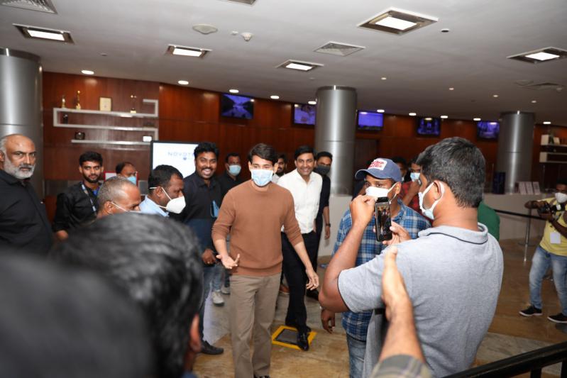 siima-awards-2021-awards-red-carpet-set-2-7.jpg
