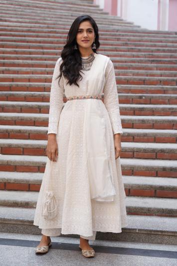 simran-choudary-stills-12.jpg