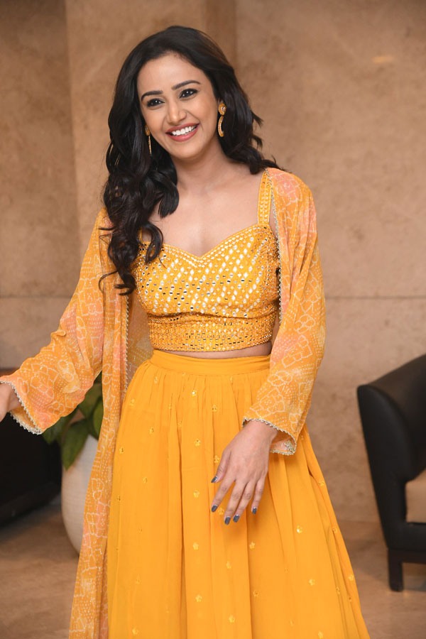 simran-gupta-stills-3-20.jpg