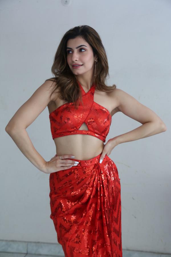 simrithi-bathija-stills-15.jpg