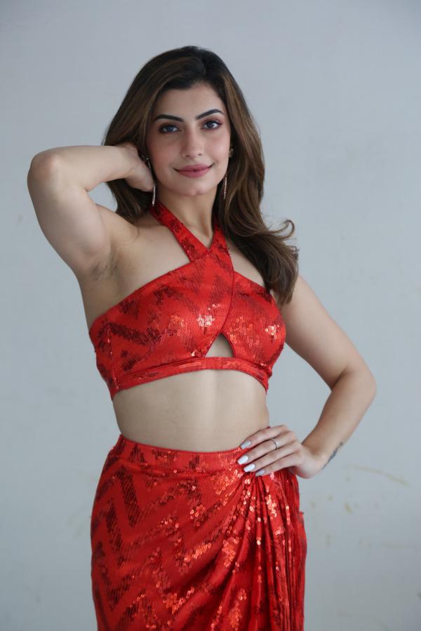 simrithi-bathija-stills-6.jpg
