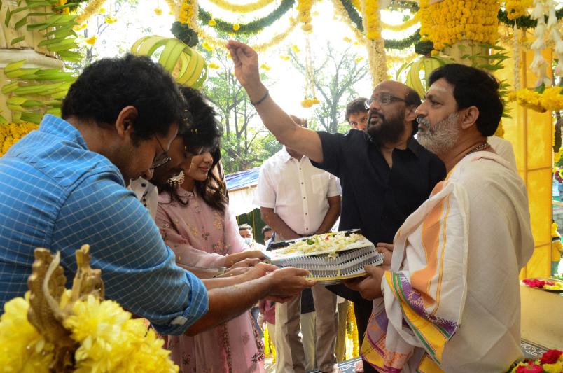 sir-movie-launch-2.jpg