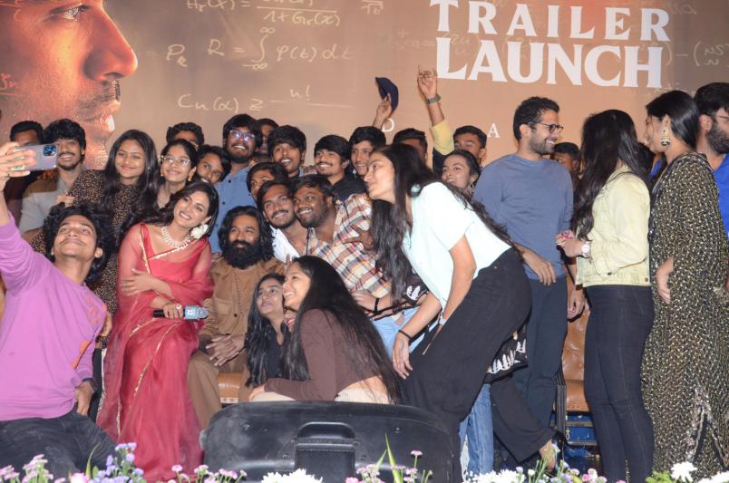 sir-movie-trailer-launch-13.jpg