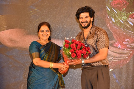 sita-ramam-song-launch-at-mallareddy-womens-college-15.jpg