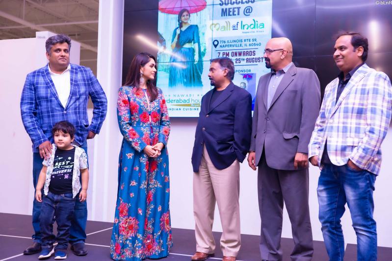 sitaramam-success-meet-at-mall-of-india-in-illinois-23.jpg