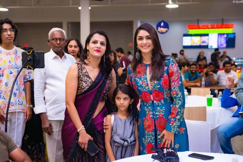 sitaramam-success-meet-at-mall-of-india-in-illinois-4.jpg
