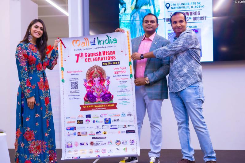 sitaramam-success-meet-at-mall-of-india-in-illinois-5.jpg