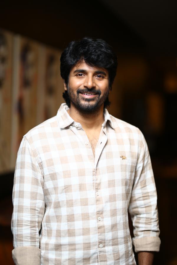 siva-karthikeyan-stills-2.jpg