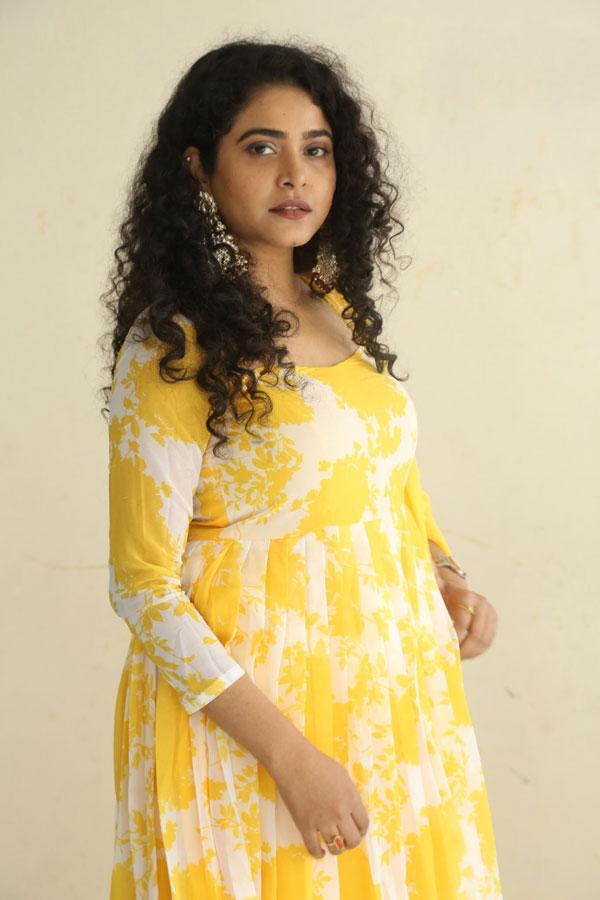 sonakshi-varma-stills-12.jpg