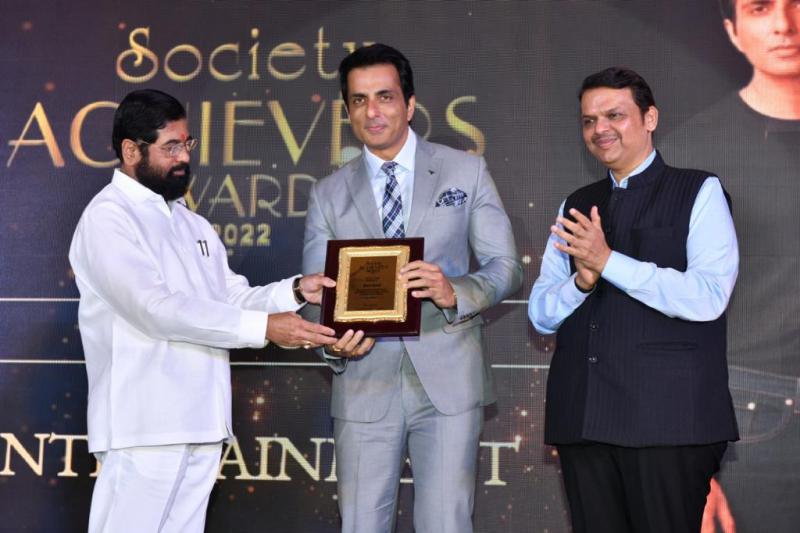Sonu Sood Win The Prestigious Nations Pride Award