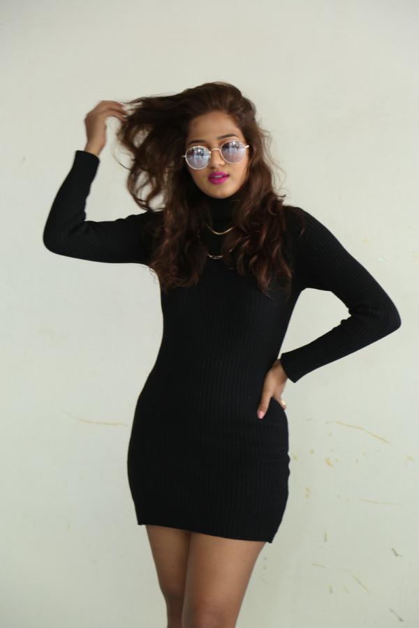 sravani-stills-11.jpg
