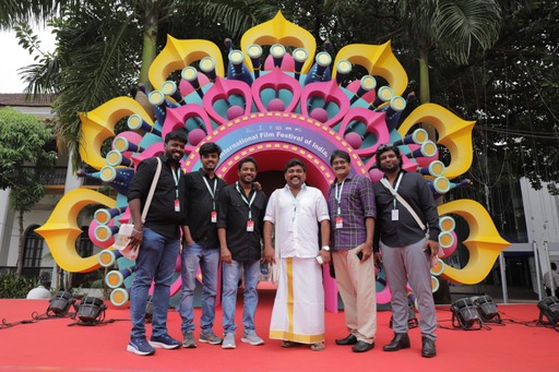 sravanthi-ravikishores-kida-gets-standing-ovation-2.jpg