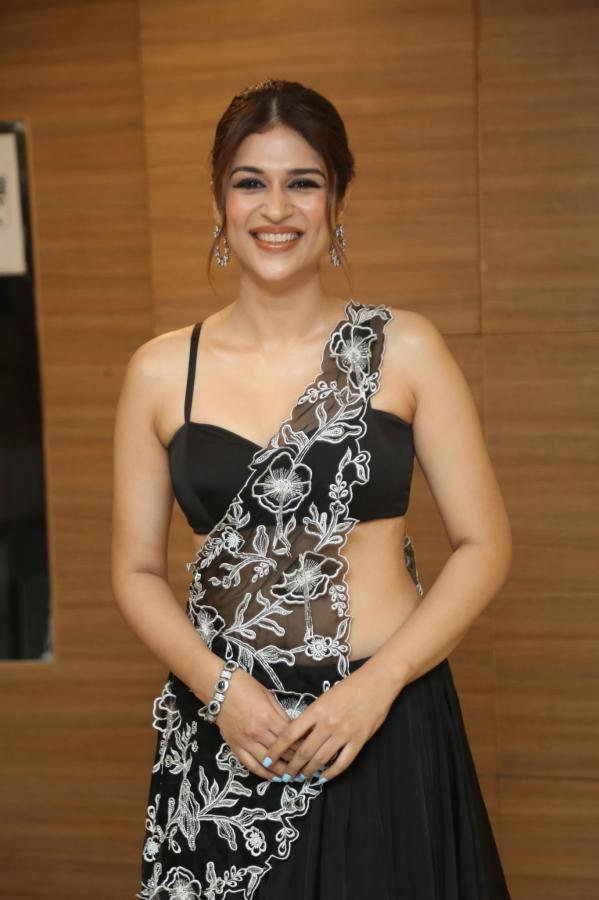 sreddha-das-stills-2.jpg