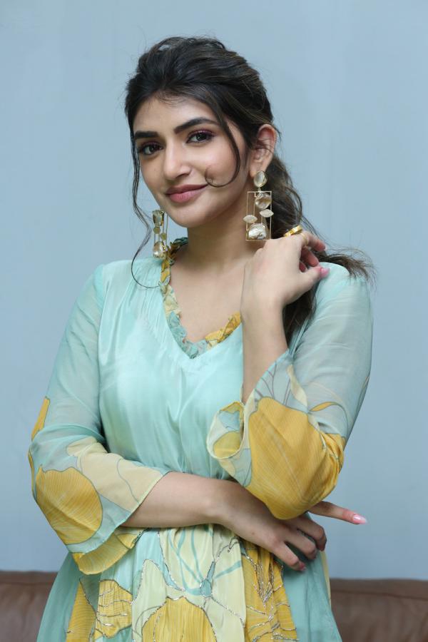 sree-leela-new-stills-6.jpg