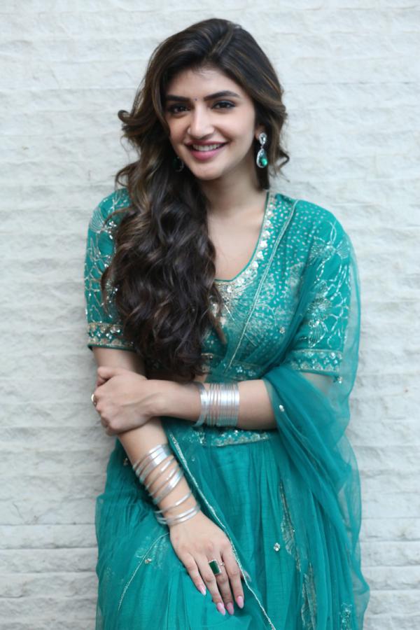 sree-leela-stills-3-10.jpg