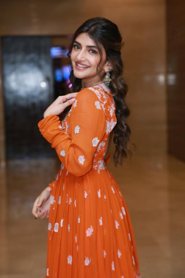 sree-leela-stills-4-18.jpg