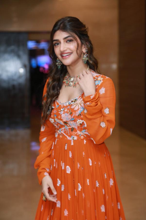 sree-leela-stills-4-19.jpg