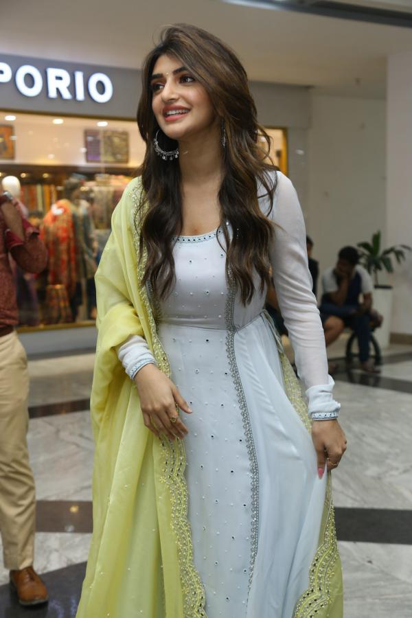 sree-leela-stills-5.jpg