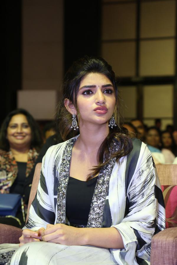 sree-leela-stills-6-10.jpg