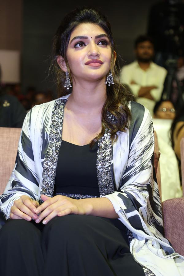 sree-leela-stills-6-2.jpg