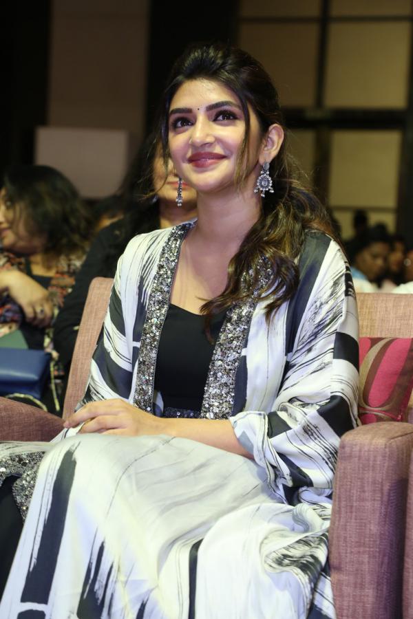 sree-leela-stills-6-9.jpg