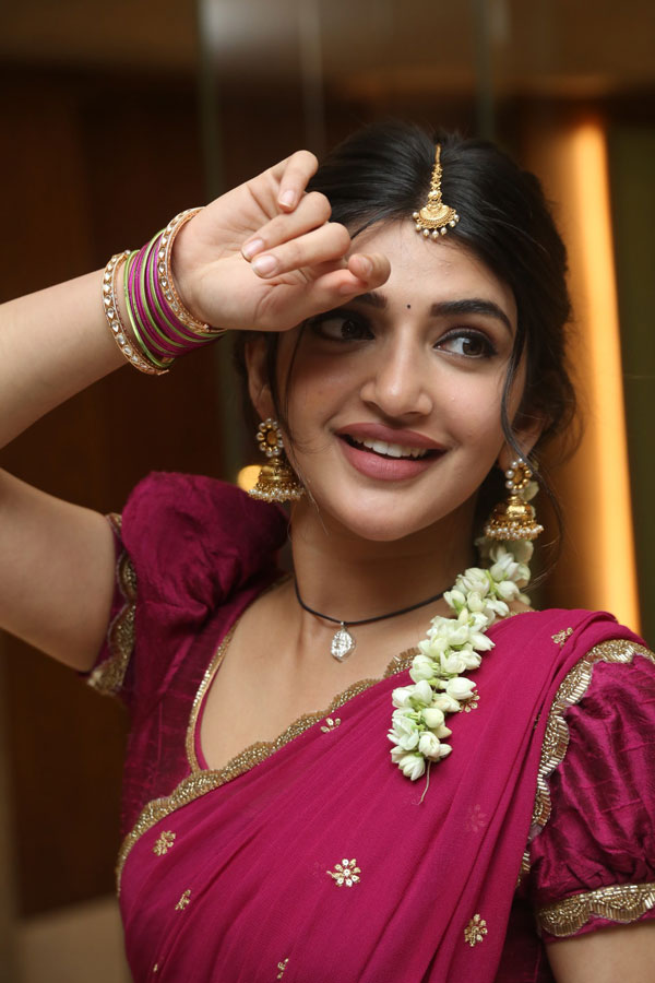 sree-leela-stills-8-12.jpg