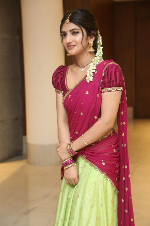 sree-leela-stills-8-21.jpg