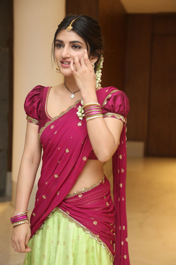 sree-leela-stills-8-22.jpg