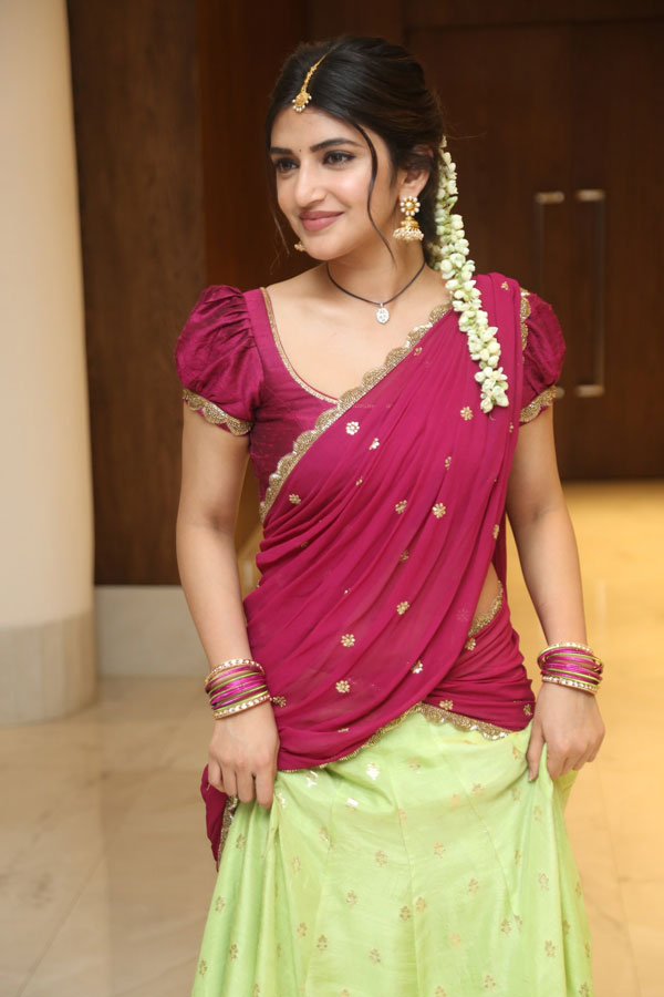 sree-leela-stills-8-4.jpg