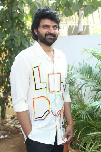 sree-vishnu-stills-2-7.jpg
