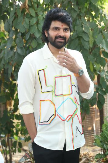 sree-vishnu-stills-2-9.jpg