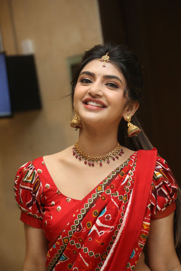 sreeleela-stills-3-8.jpg
