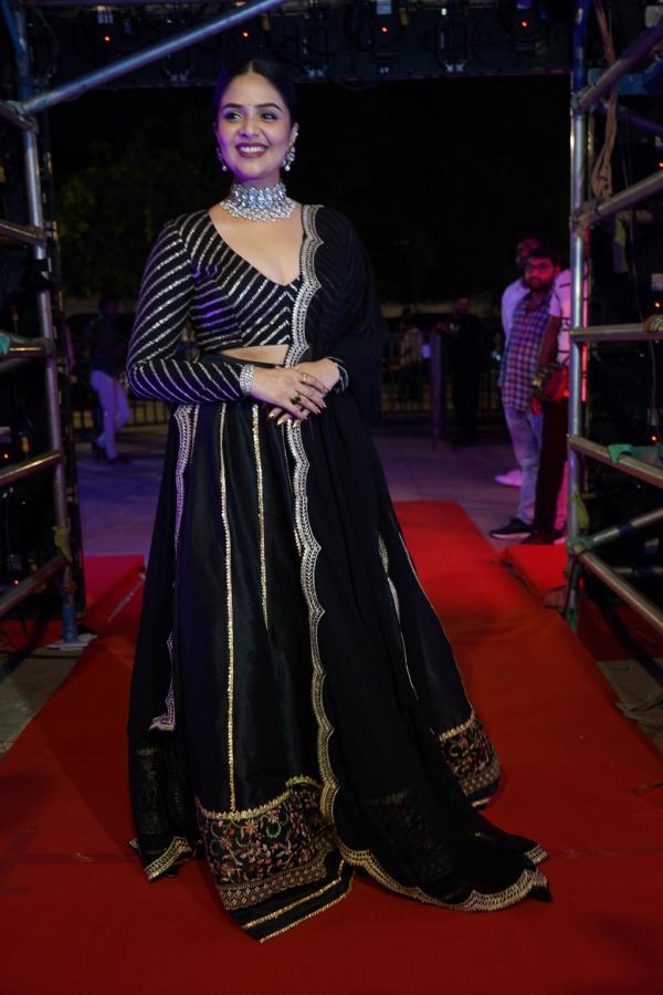 sreemukhi-stills-13.jpg