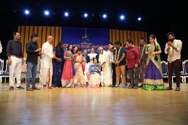 sri-kala-sudha-telugu-association-ugadi-awards-2-6.jpg