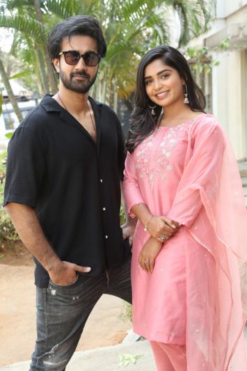 sridevi-shobhan-babu-movie-press-meet-12.jpg