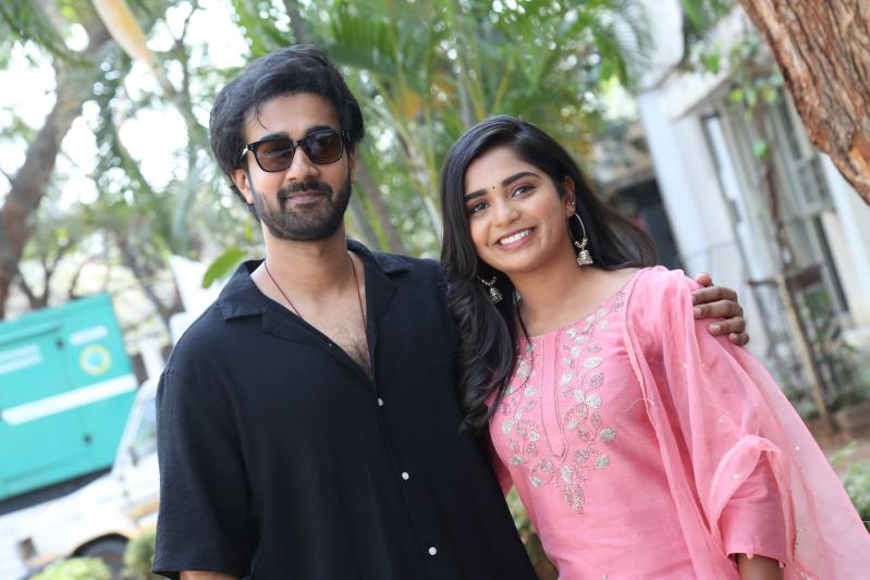 sridevi-shobhan-babu-movie-press-meet-4.jpg