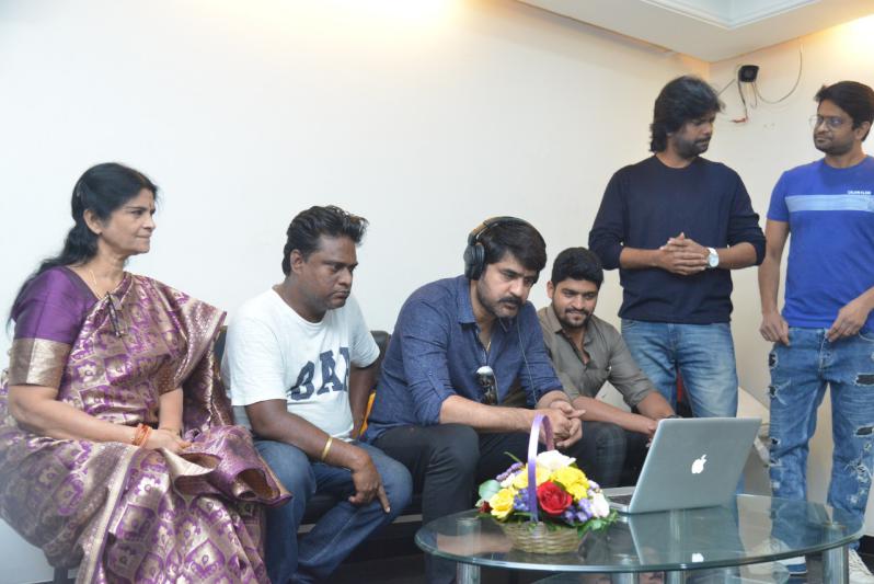 srikanth-release-mad-song-in-poison-movie-8.jpg
