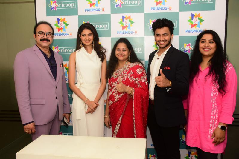 sriroop-clinic-for-skin-hair-launch-at-jubilee-hills-7.jpg