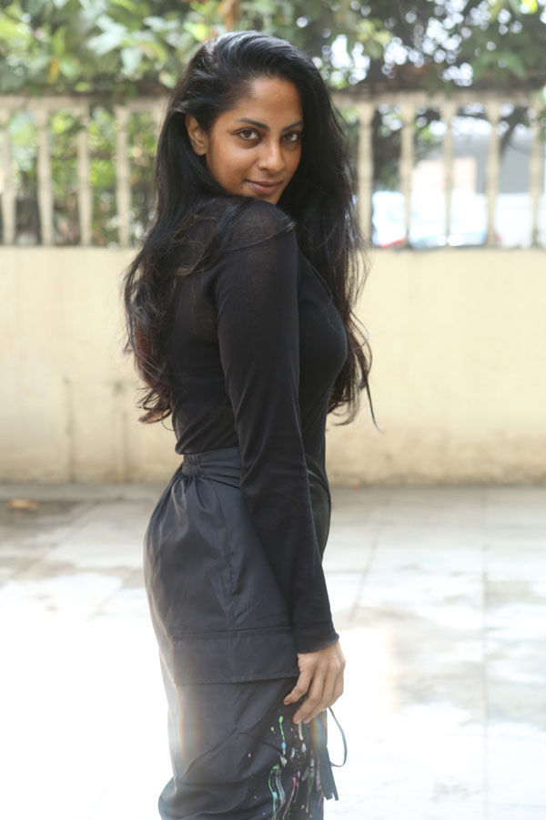 sriya-reddy-stills-7.jpg