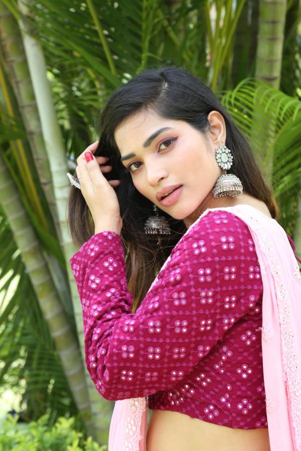 subhasree-stills-9.jpg