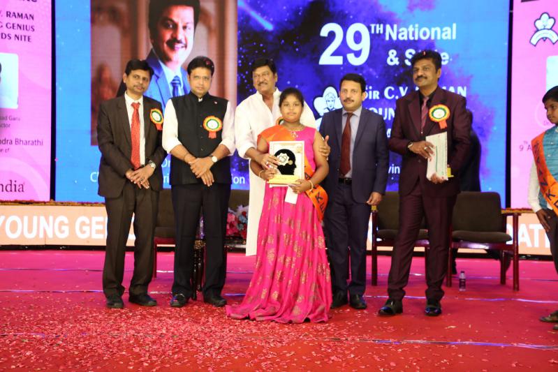 suchirindia-foundation-29th-national-state-level-awards-at-ravindra-bharathi-13.jpg