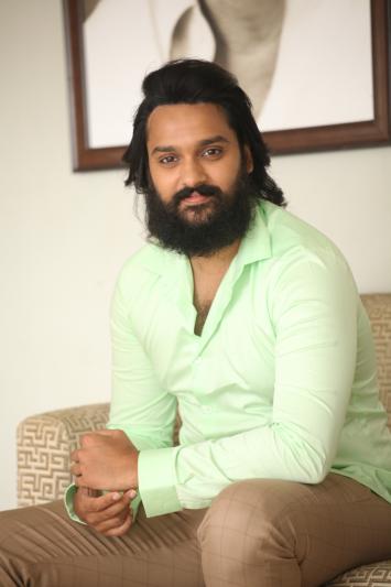 sumanth-ashwin-stills-7.jpg