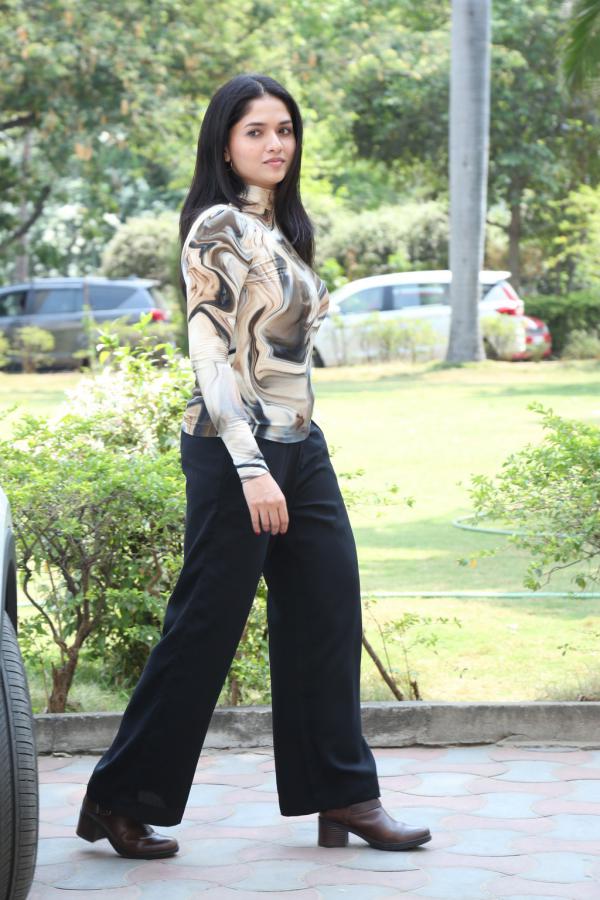 sunaina-stills-14.jpg