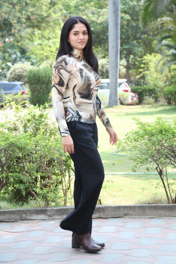 sunaina-stills-15.jpg