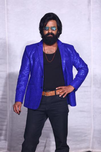 suryapet-junction-movie-stills-3.jpg